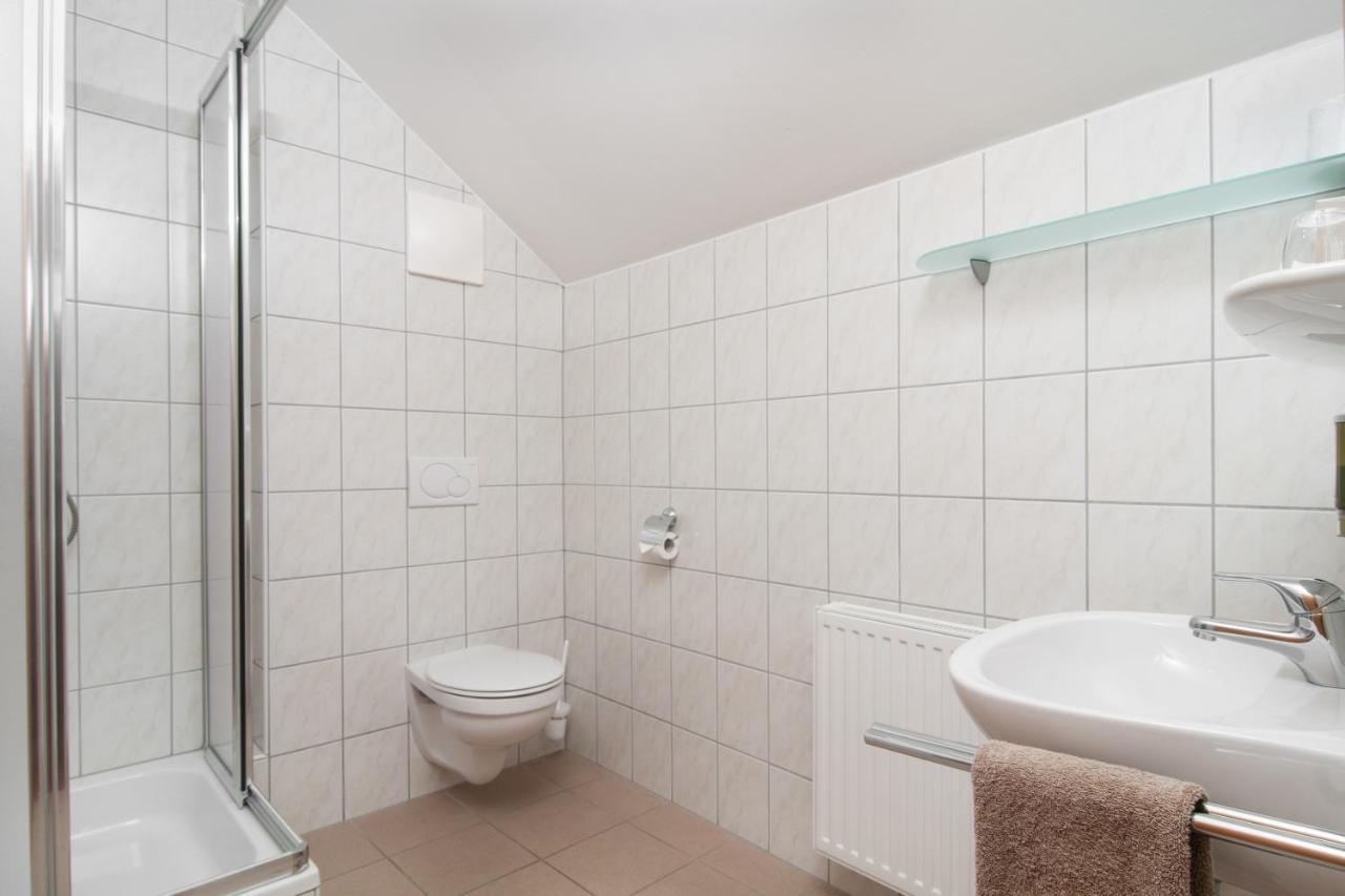 Hotel-Pension Melcher Дроболлах-ам-Фаакер-Зее Экстерьер фото