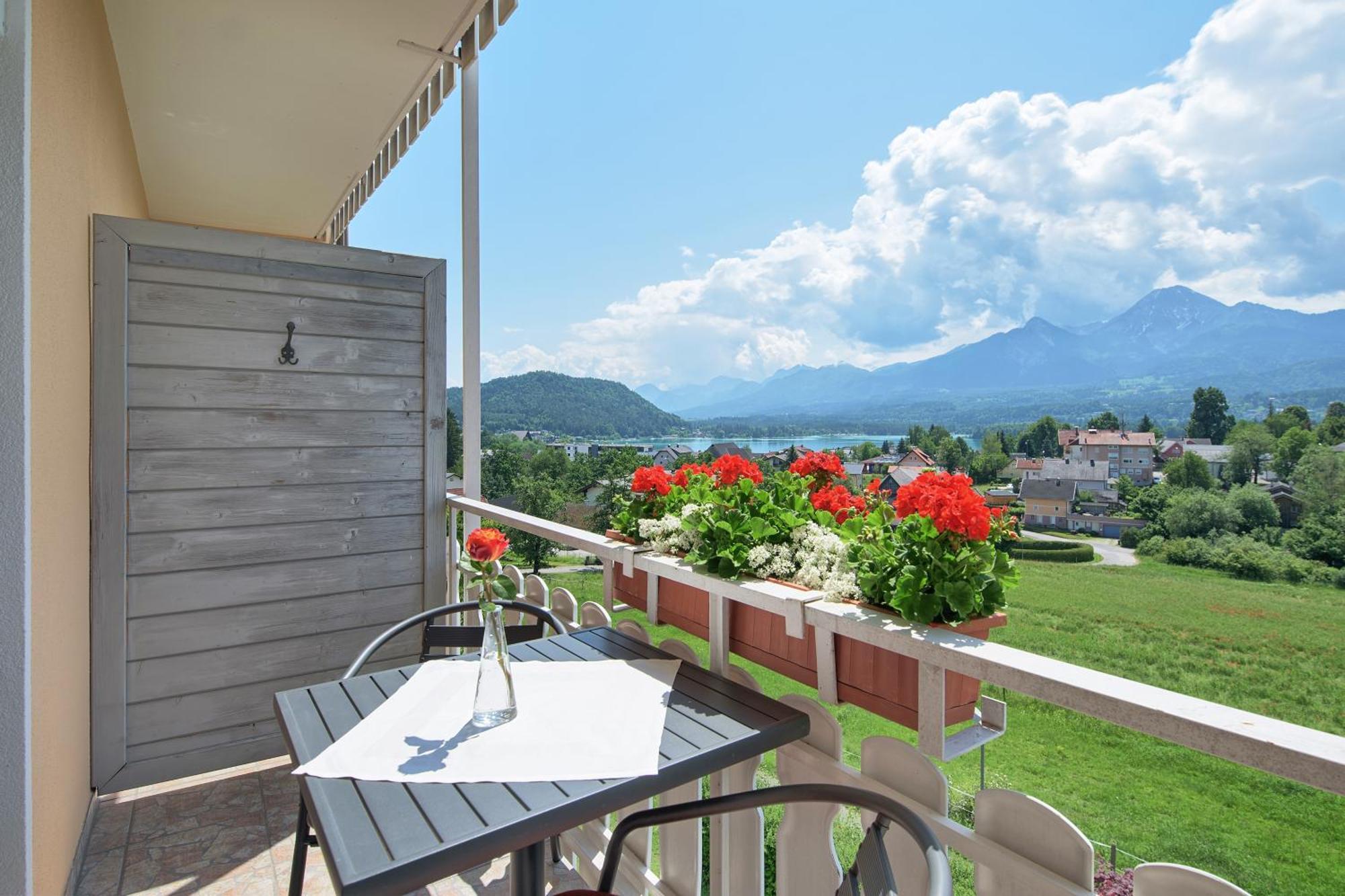 Hotel-Pension Melcher Дроболлах-ам-Фаакер-Зее Экстерьер фото