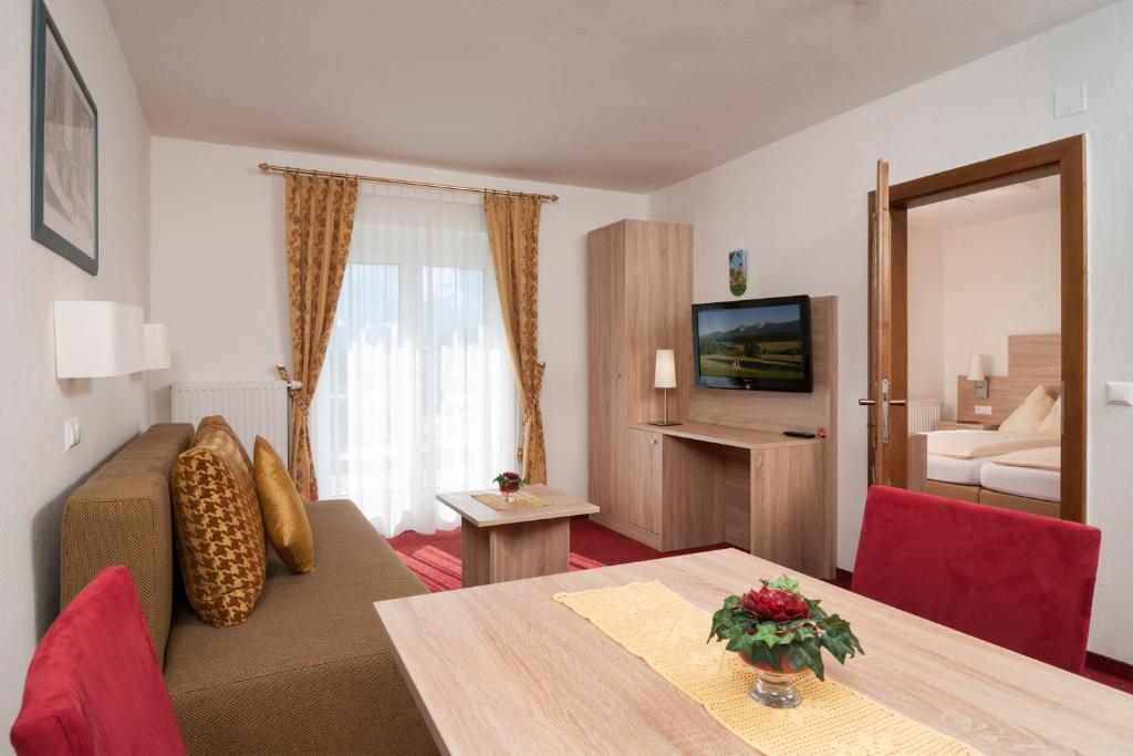 Hotel-Pension Melcher Дроболлах-ам-Фаакер-Зее Номер фото