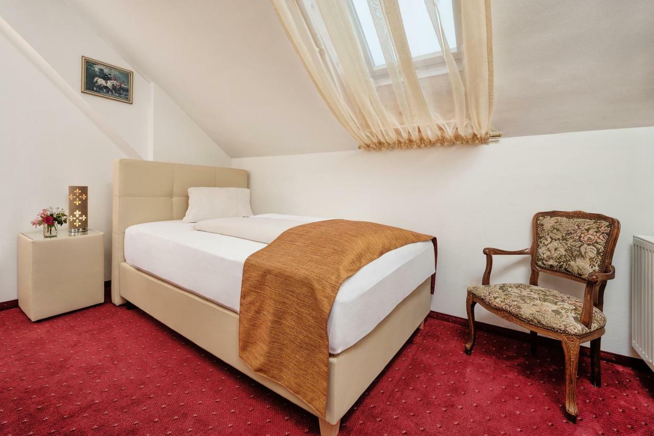 Hotel-Pension Melcher Дроболлах-ам-Фаакер-Зее Экстерьер фото